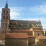 Gaudi Hotel 3*