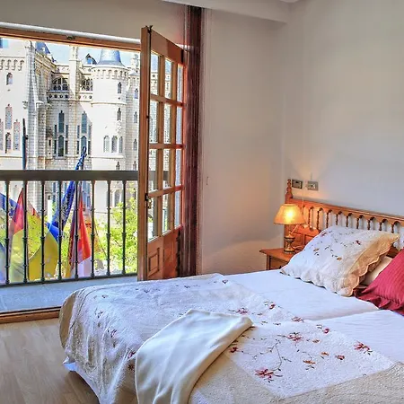 Ξενοδοχείο Gaudi 3*