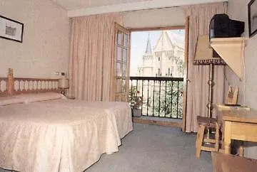 Gaudi Ξενοδοχείο